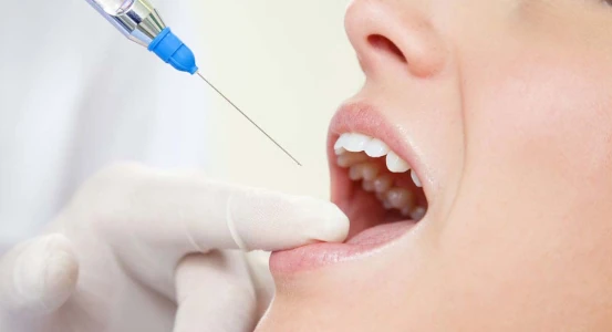 photo of anesthesia shot for dental treatment